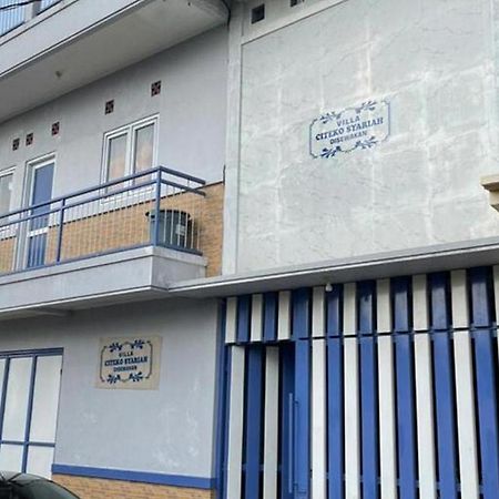 Villa Syariah Citeko Mitra Reddoorz Богор Экстерьер фото