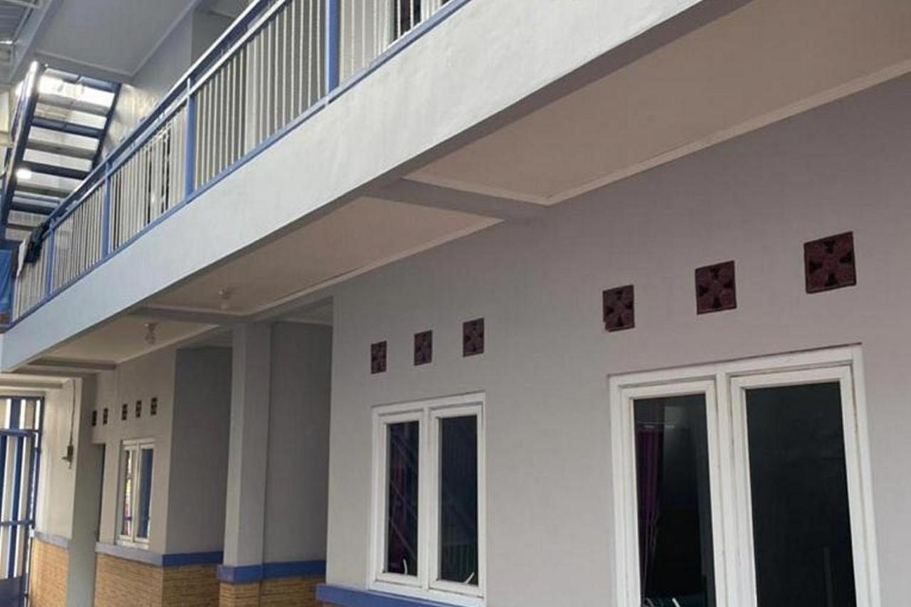 Villa Syariah Citeko Mitra Reddoorz Богор Экстерьер фото